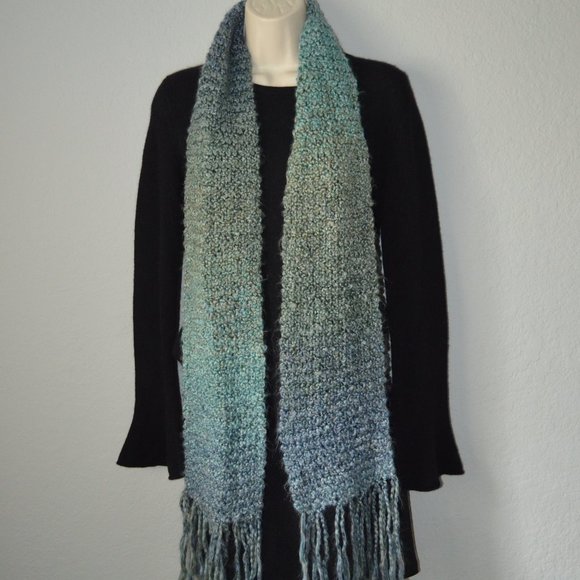 Anthropologie Blue Green Ombre Knit Scarf OS - Picture 5 of 7